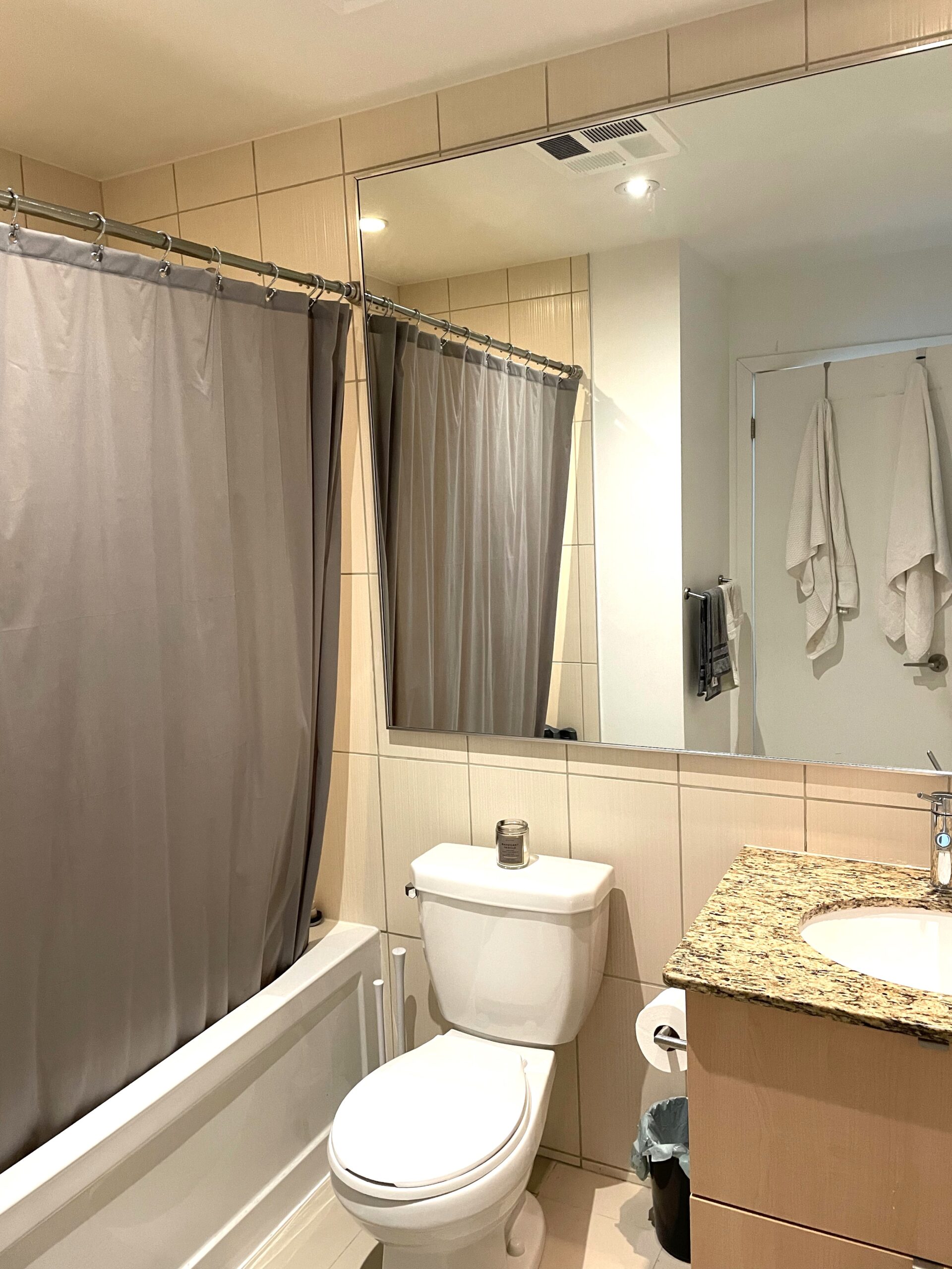 170-FORT-YORK-BLVD-2711-BATHROOM