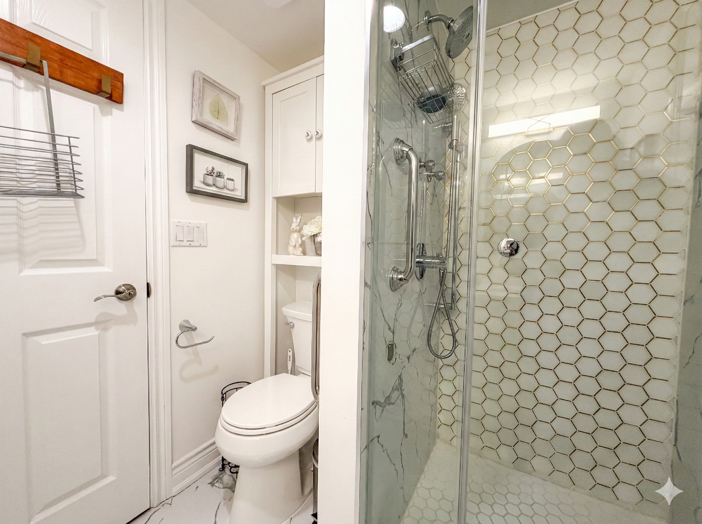761-BAY-ST-1902-BATHROOM-2