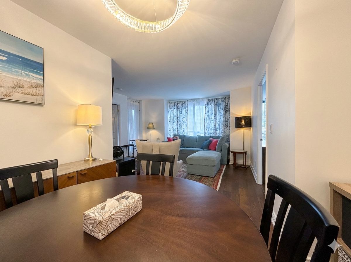 761-BAY-ST-1902-DINING-ROOM