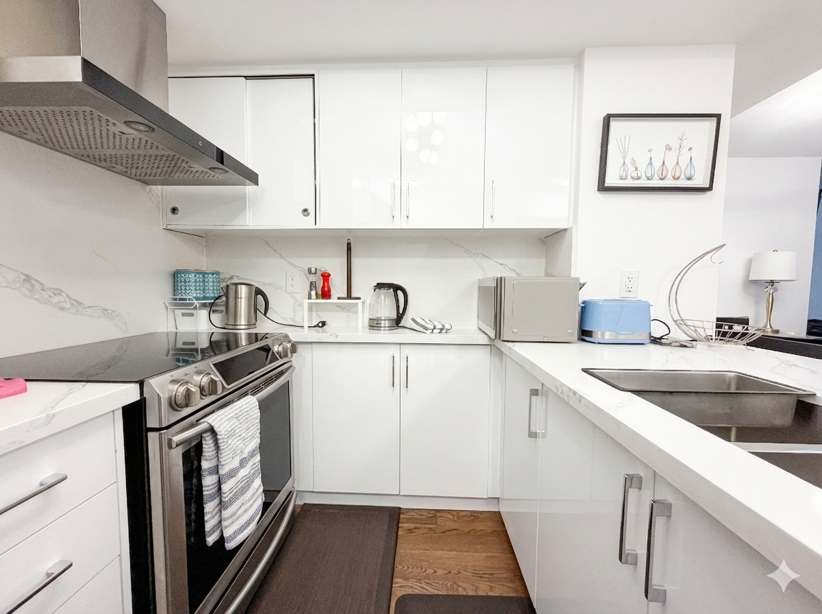 761-BAY-ST-1902-KITCHEN-