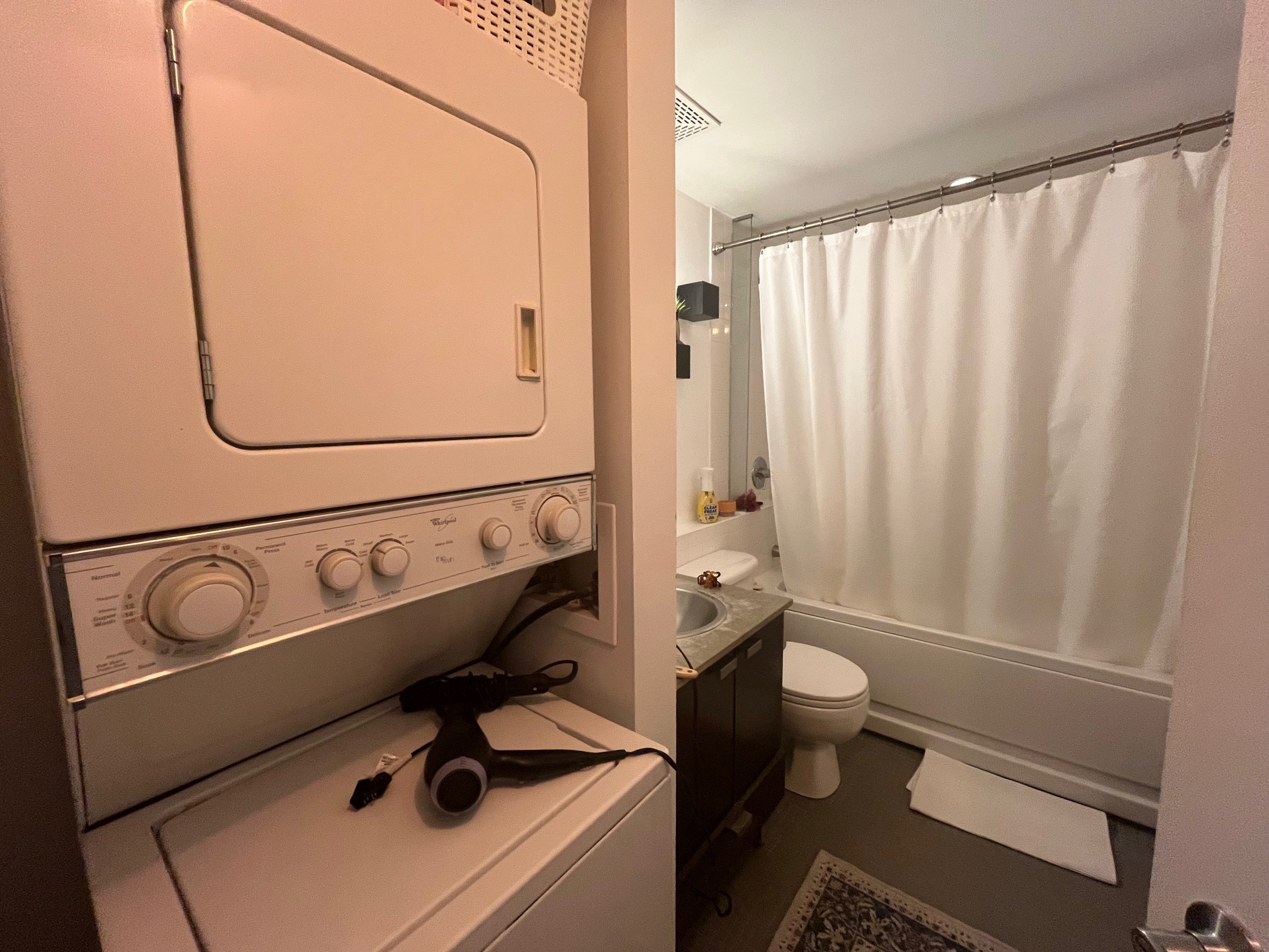 637 LAKESHORE BLVD W-423