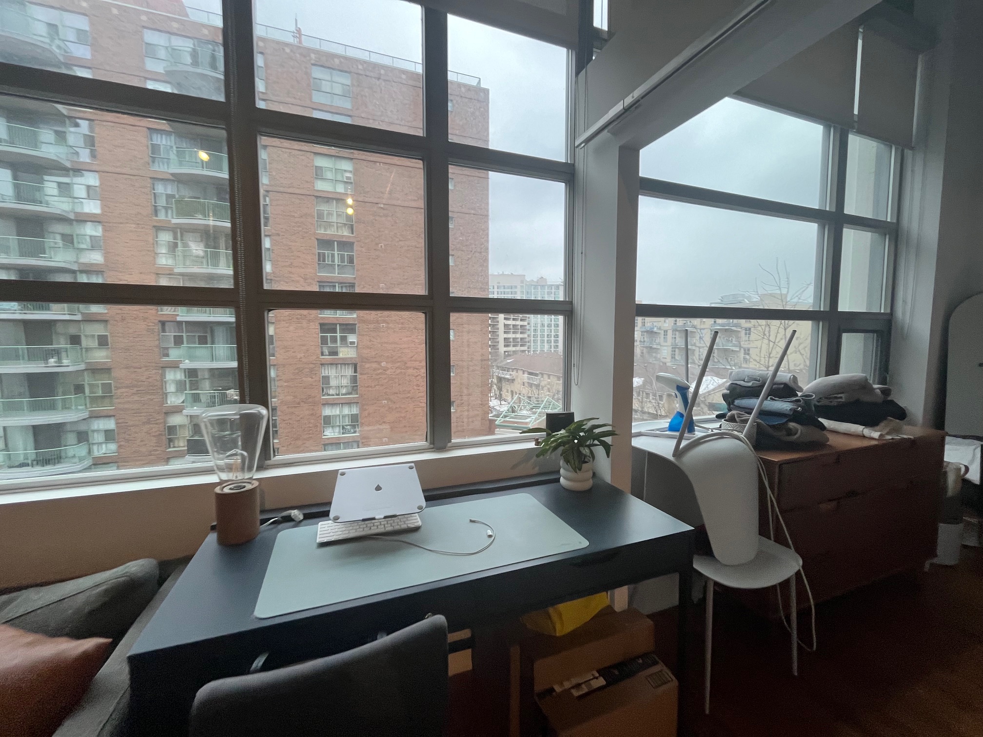 637 LAKESHORE BLVD W-423