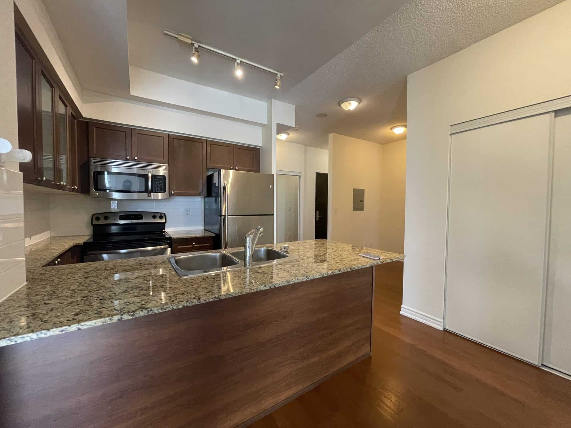 761 BAY ST-3611-KITCHEN 1
