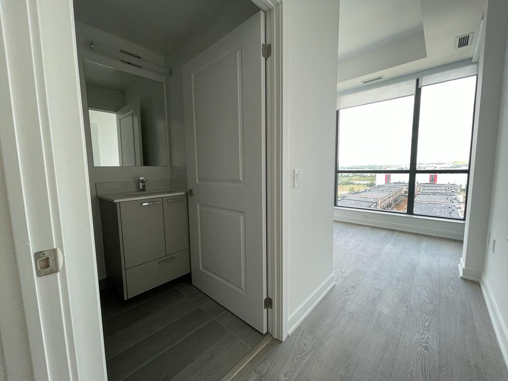 120-EAGLE-ROCK-WAY-804