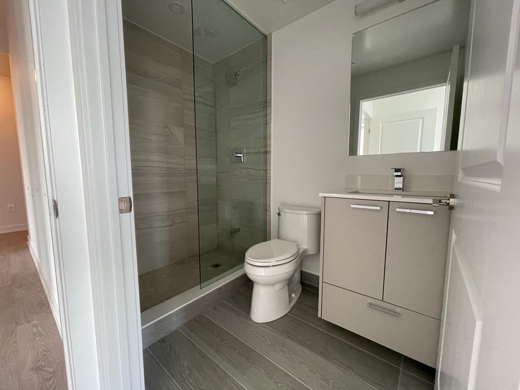 120-EAGLE-ROCK-WAY-804