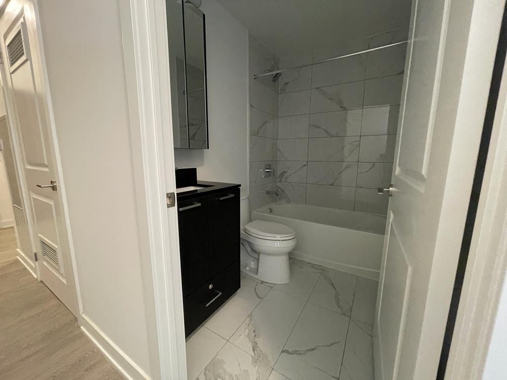 120-EAGLE-ROCK-WAY-804
