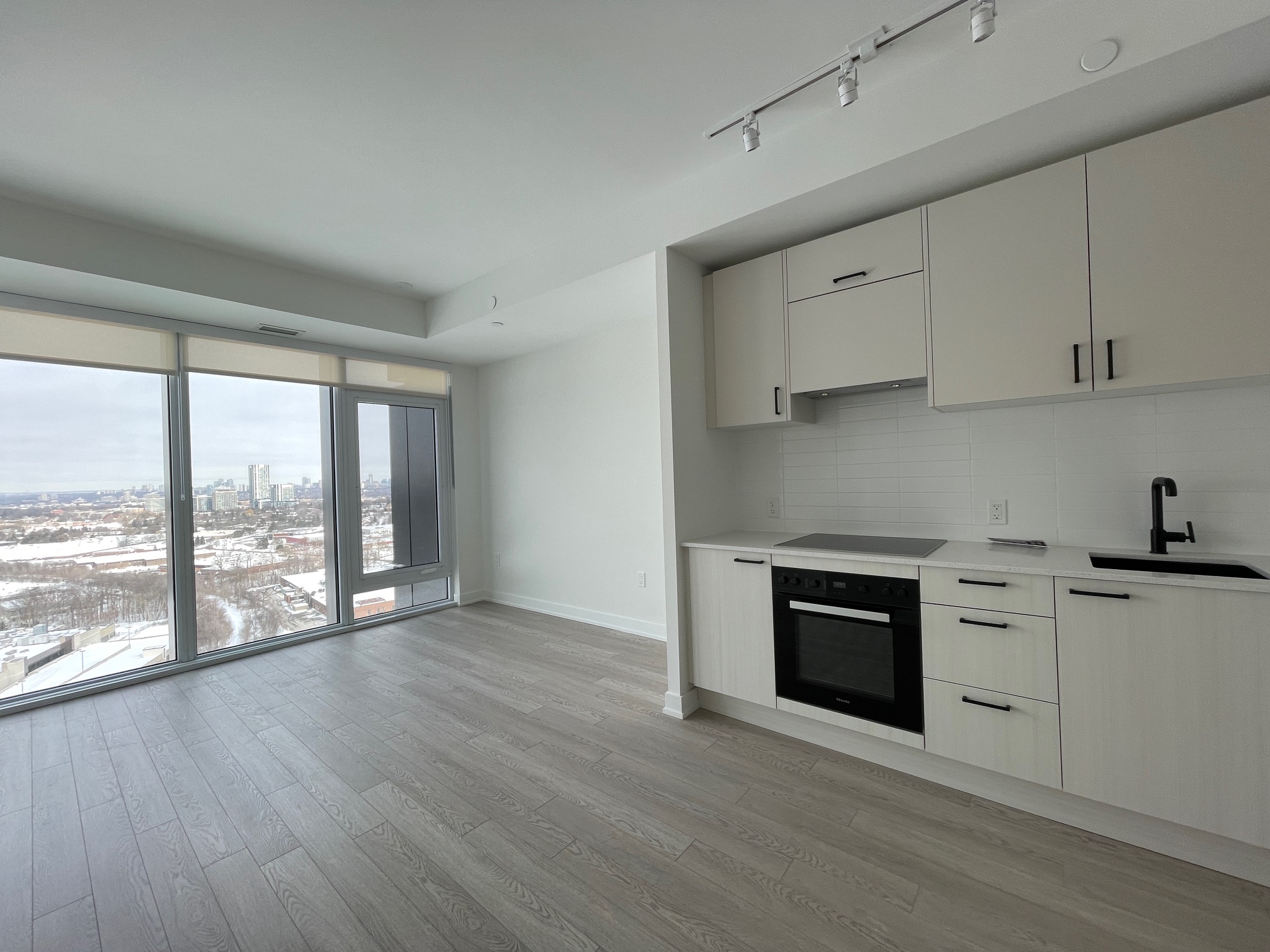 1-QUARRINGTON-LN-2418