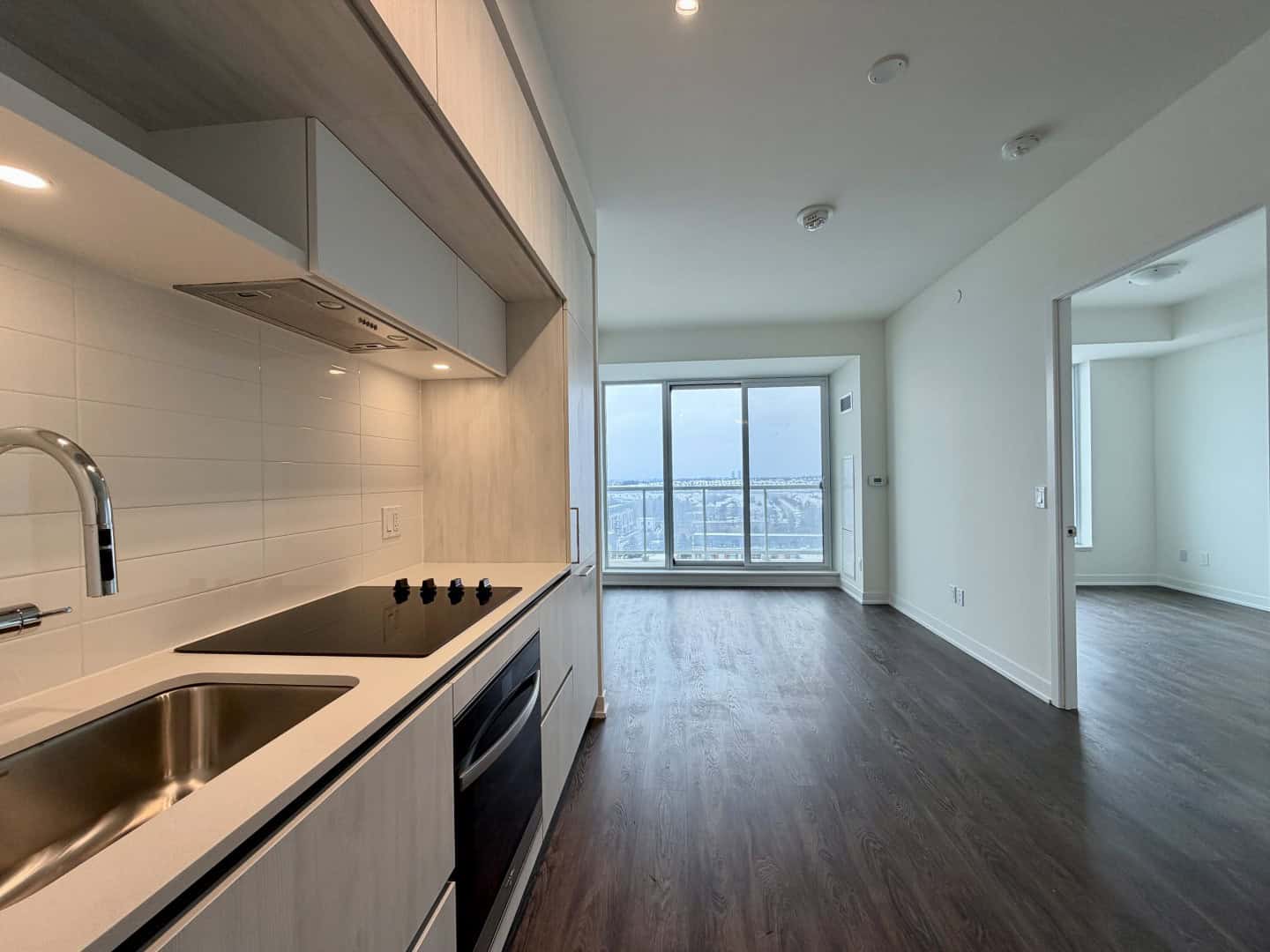 2-DAVID-EYER-RD-1022-ZOEY-KITCHEN-LIVING-ROOM-BEDROOM