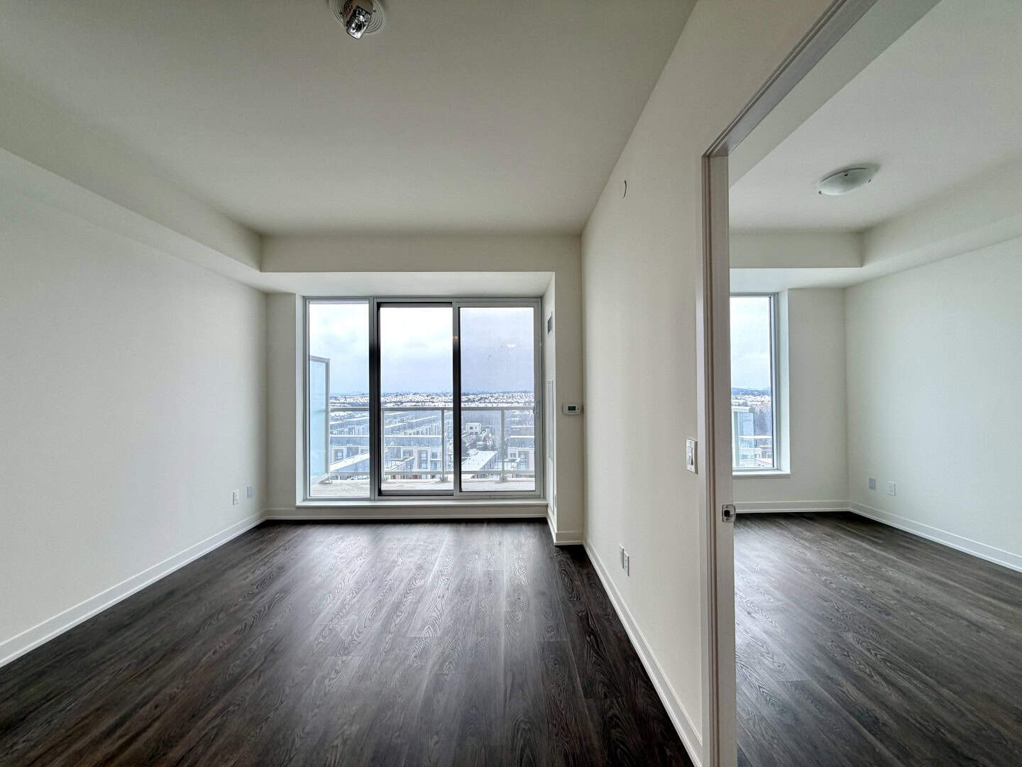 2-DAVID-EYER-RD-1022-ZOEY-LIVING-ROOM-BEDROOM