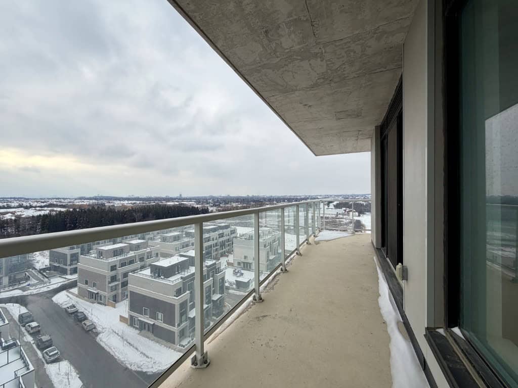 2-DAVID-EYER-RD-1124-LUKE-BALCONY-