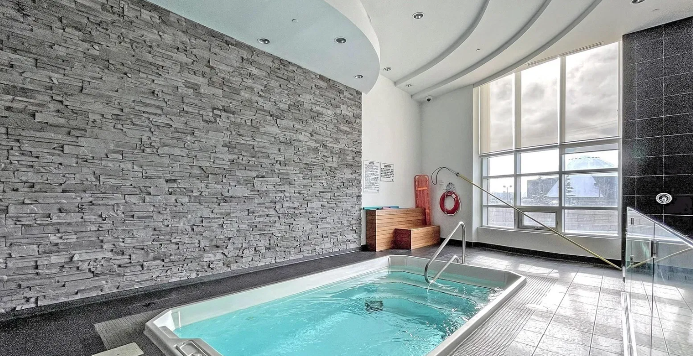 2756-OLD-LESLIE-AV-RESISTANCE-POOL