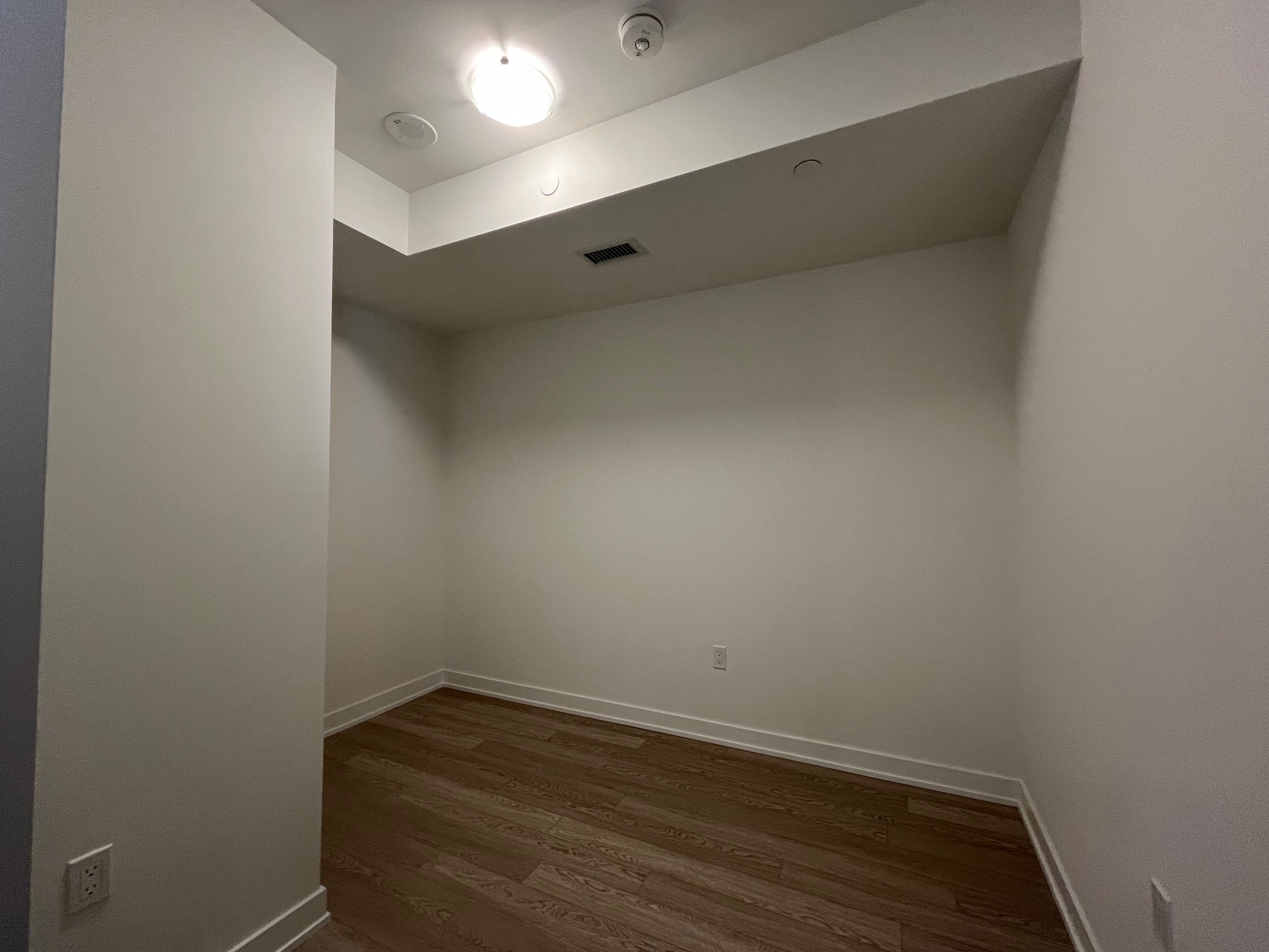 1-QUARRINGTON-LN-1010