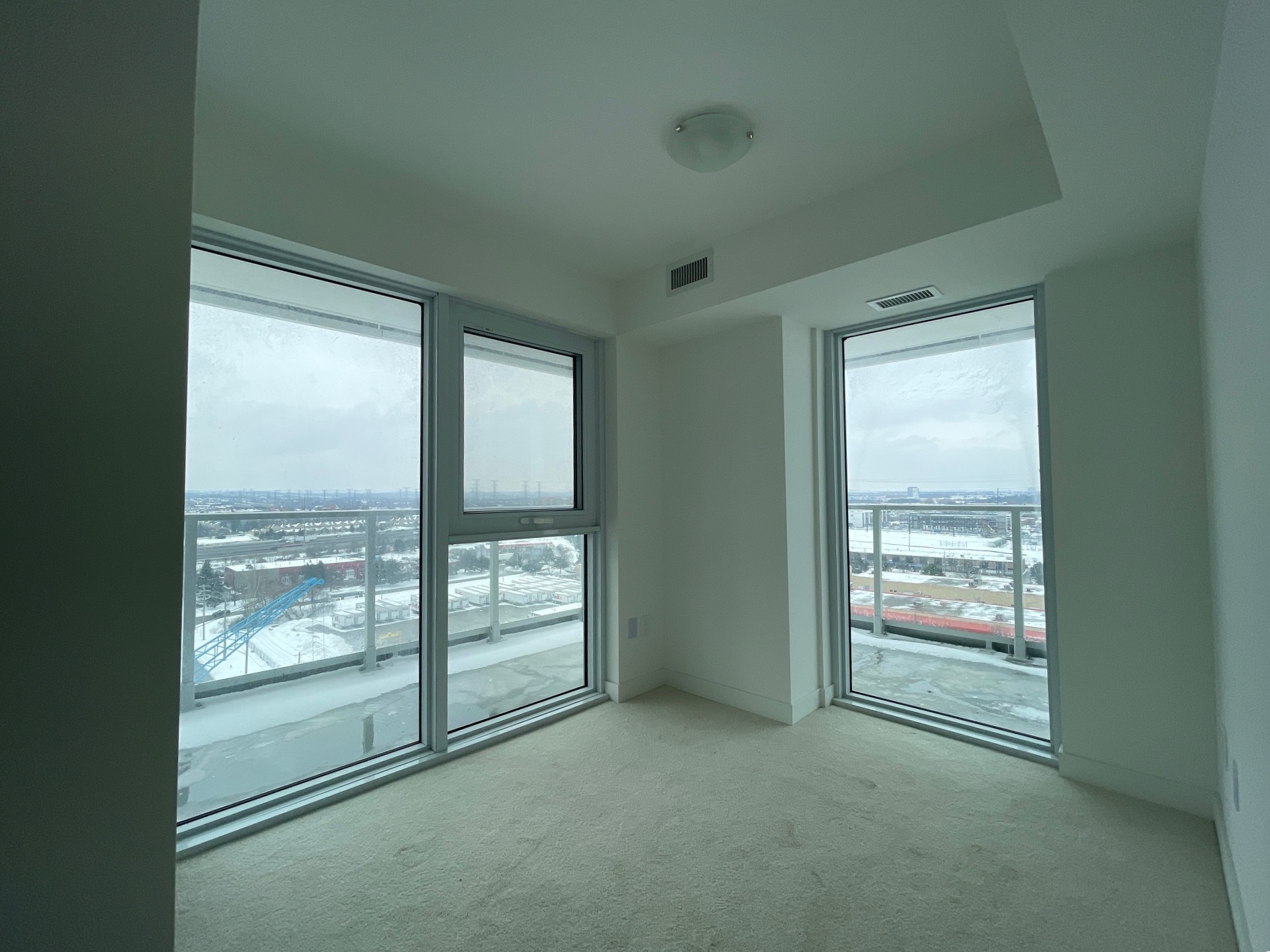 1010-SANDY-BEACH-RD-2C-1302