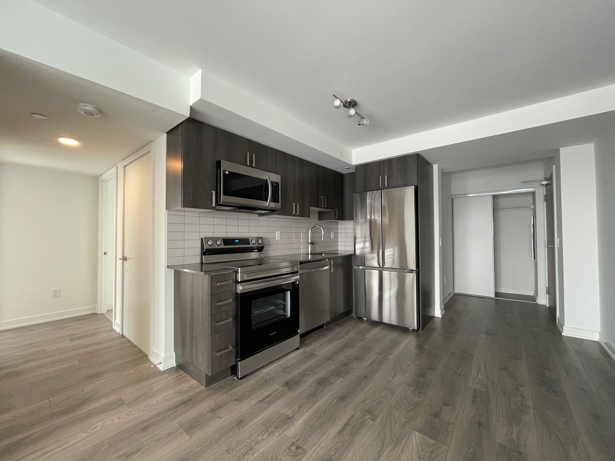 1010-SANDY-BEACH-RD-2C-1702