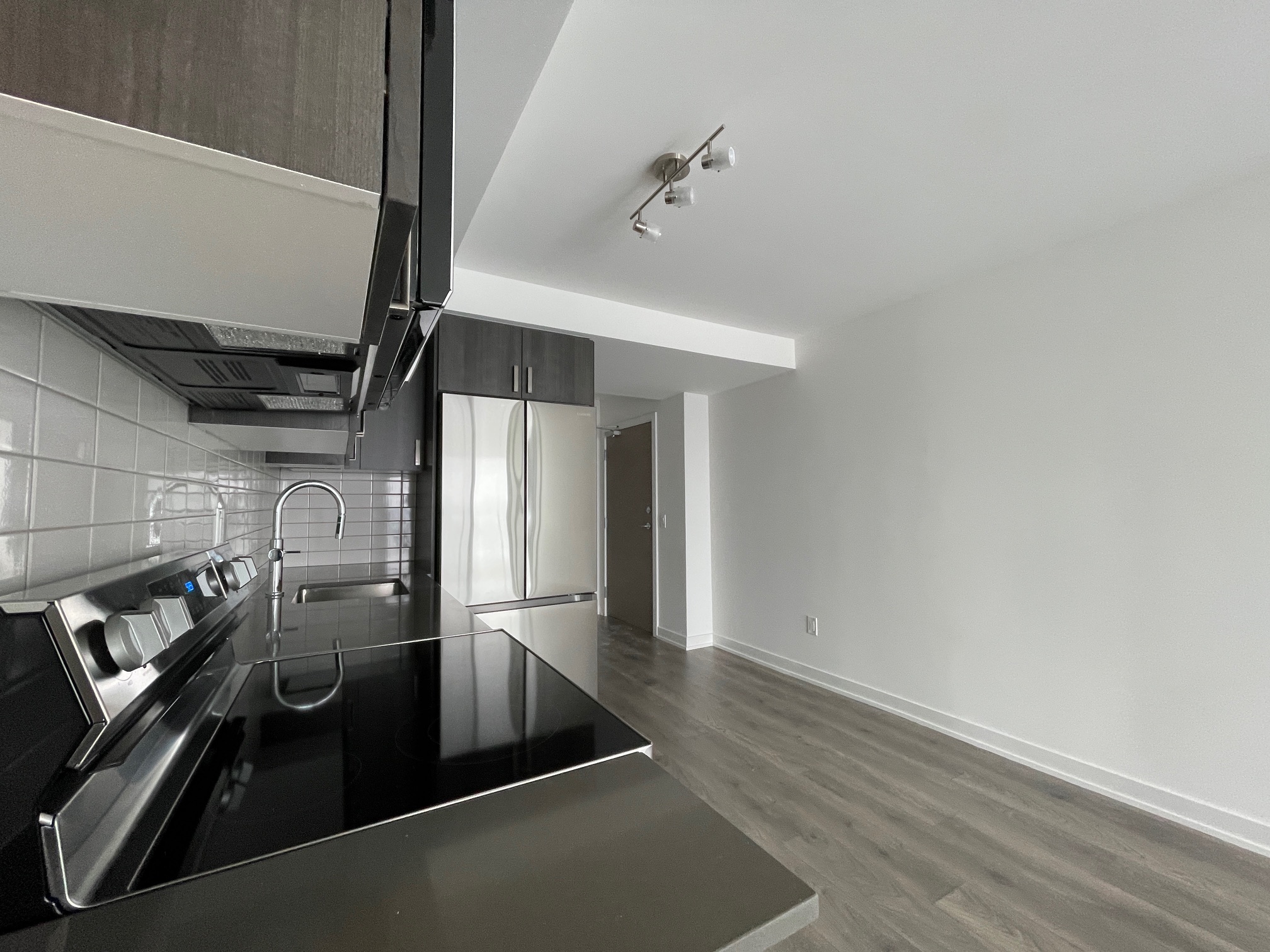 1010-SANDY-BEACH-RD-2C-1702