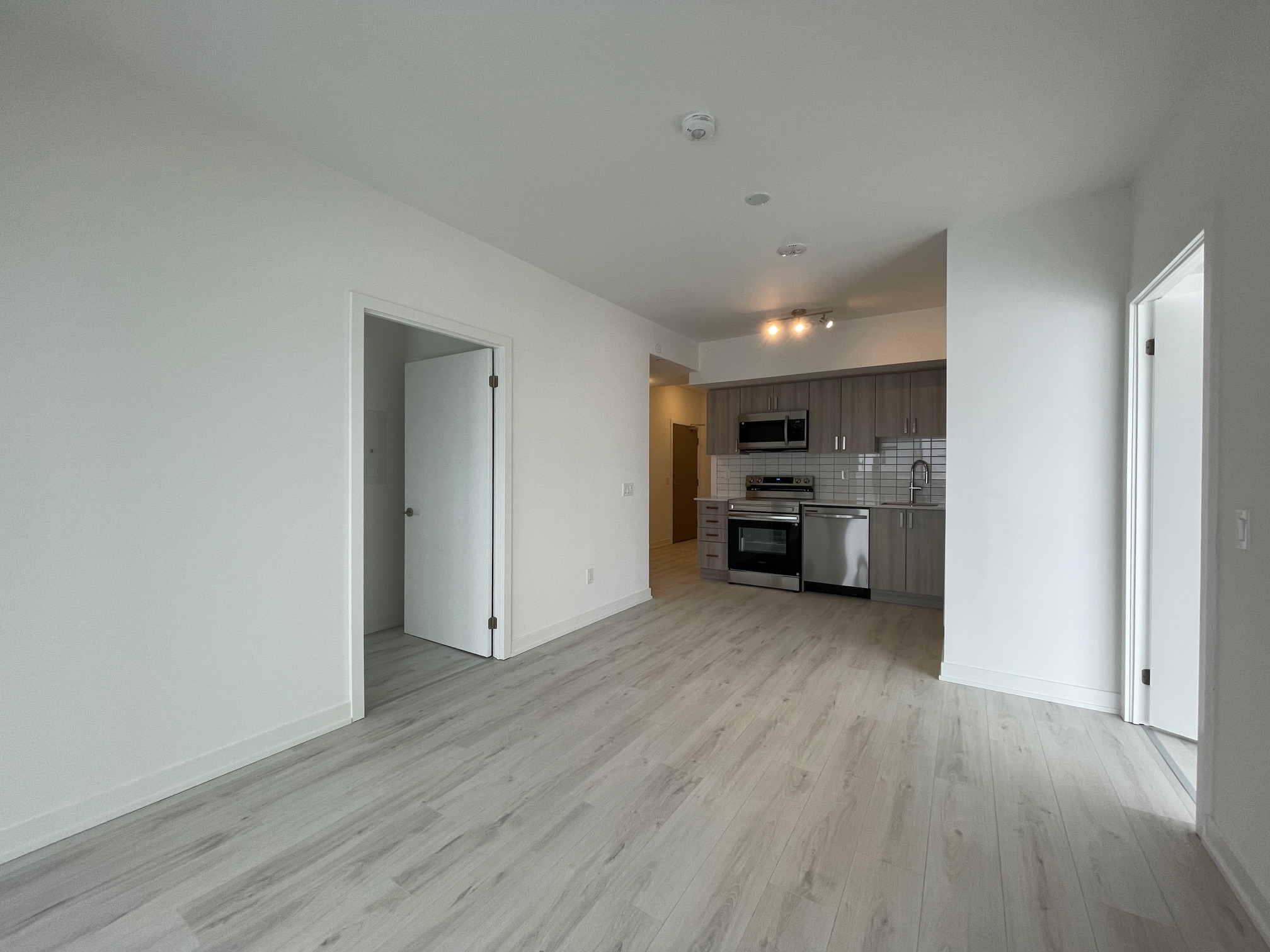 1010-SANDY-BEACH-RD-2H-1605