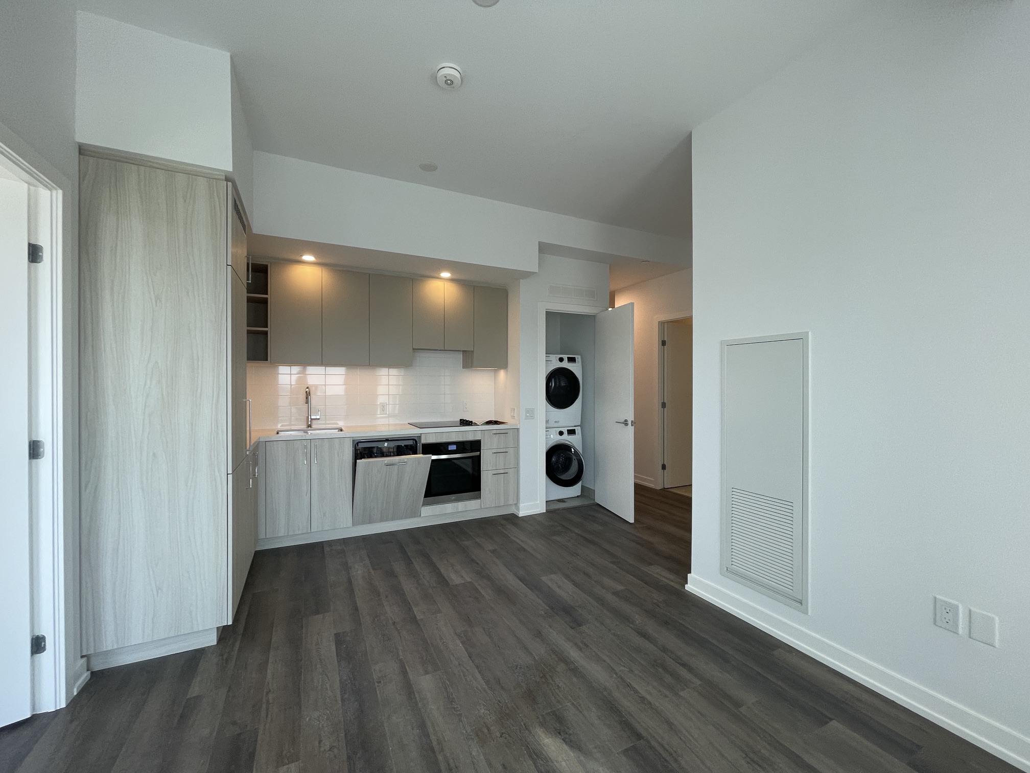 21 MEADOWDALE RD-1902